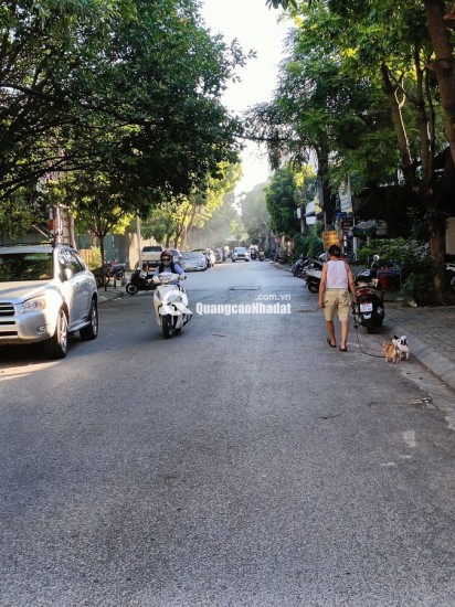 80 Hoa Lâm-ngõ to hơn Phố-Bán đất tặng nhà 1T kinh doanh siêu đỉnh-vỉa hè mênh mông 13 tỷ5